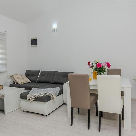 Apartments Lucica Вир Экстерьер фото