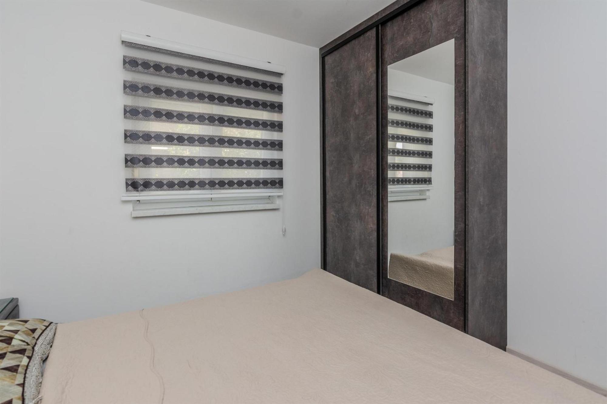 Apartments Lucica Вир Экстерьер фото