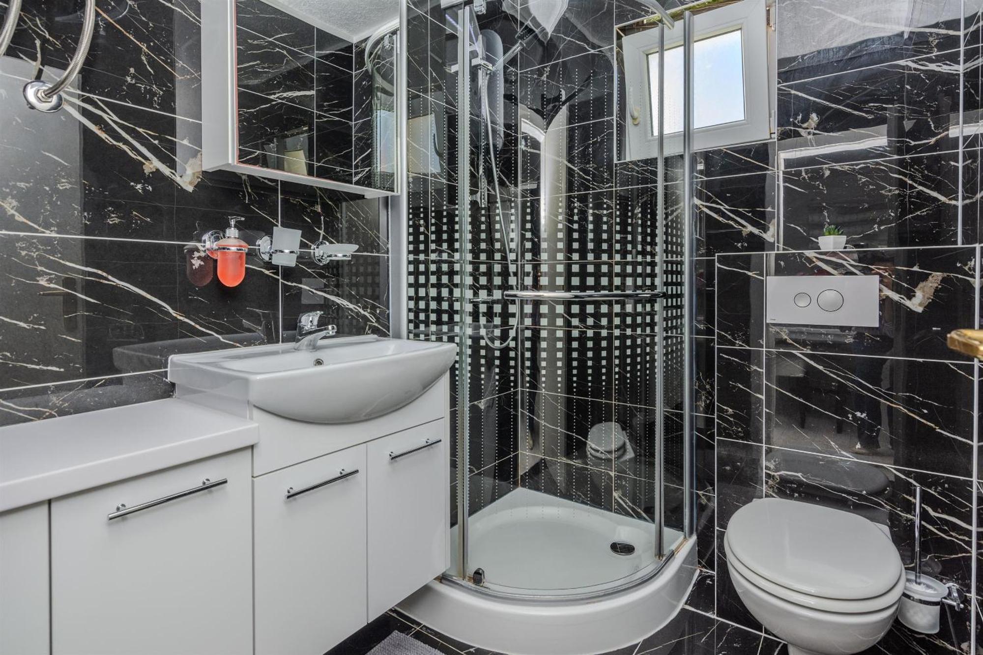 Apartments Lucica Вир Экстерьер фото