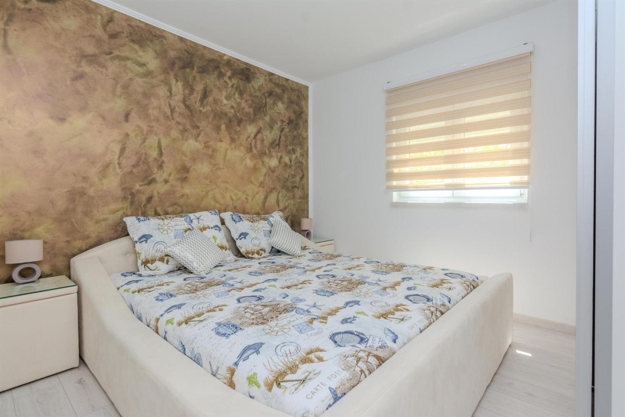 Apartments Lucica Вир Экстерьер фото